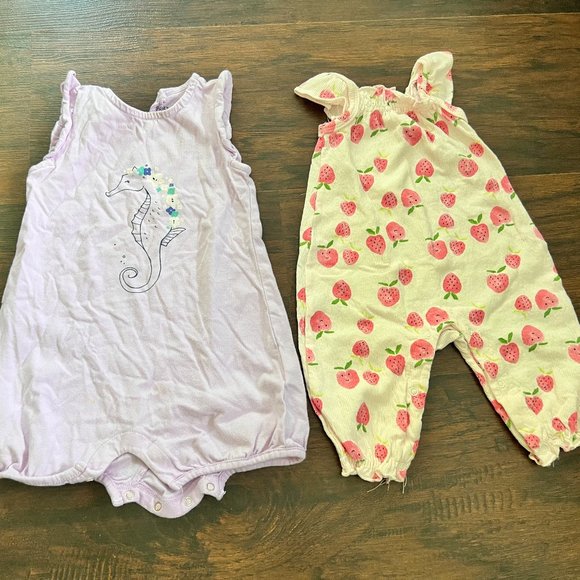 6-12 month Carter's summer strawberry and seahorse rompers bundle - Picture 4 of 4
